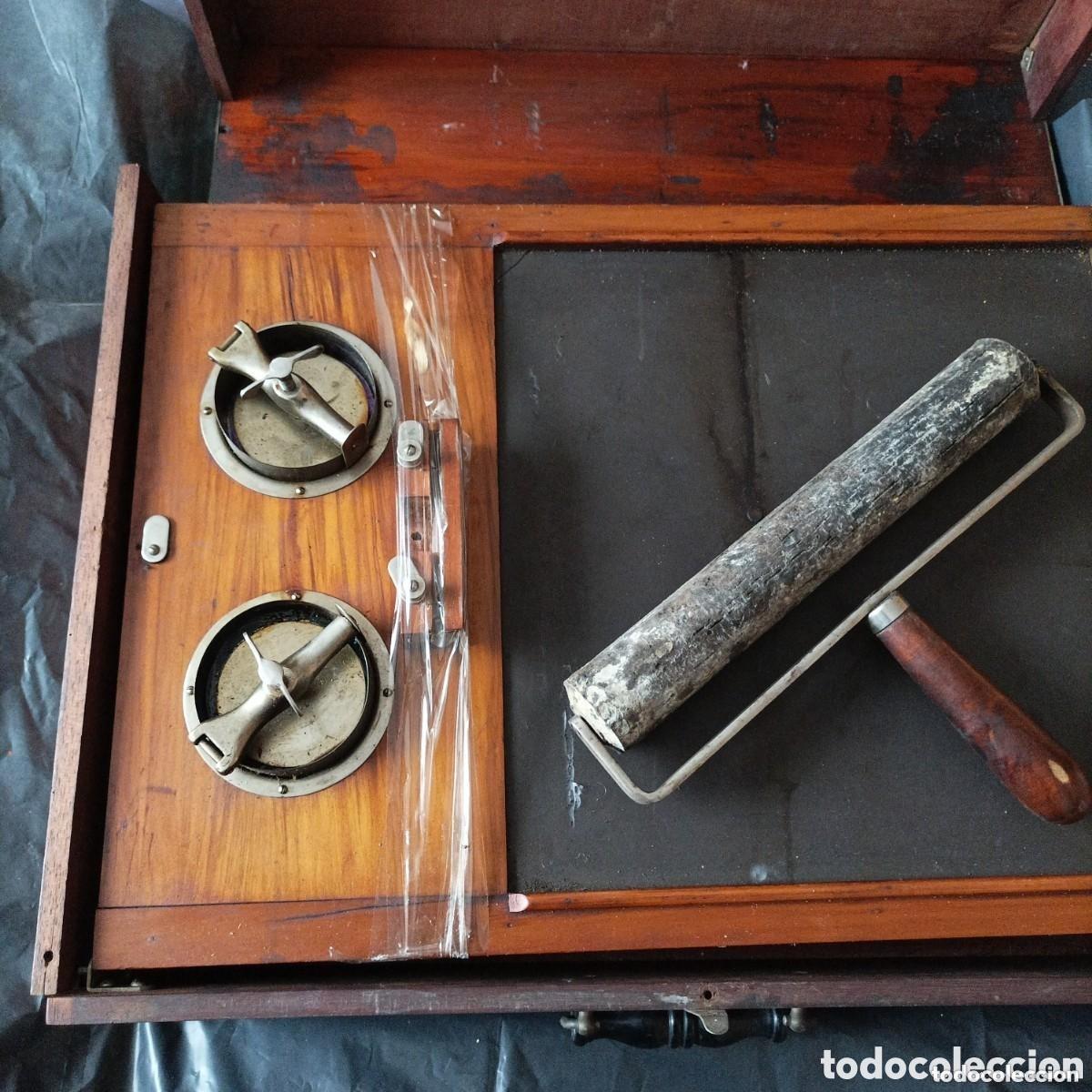 Antig&uuml;edades: imprenta port&aacute;til Gestetner, modelo Stencil Duplicator, - Foto 3