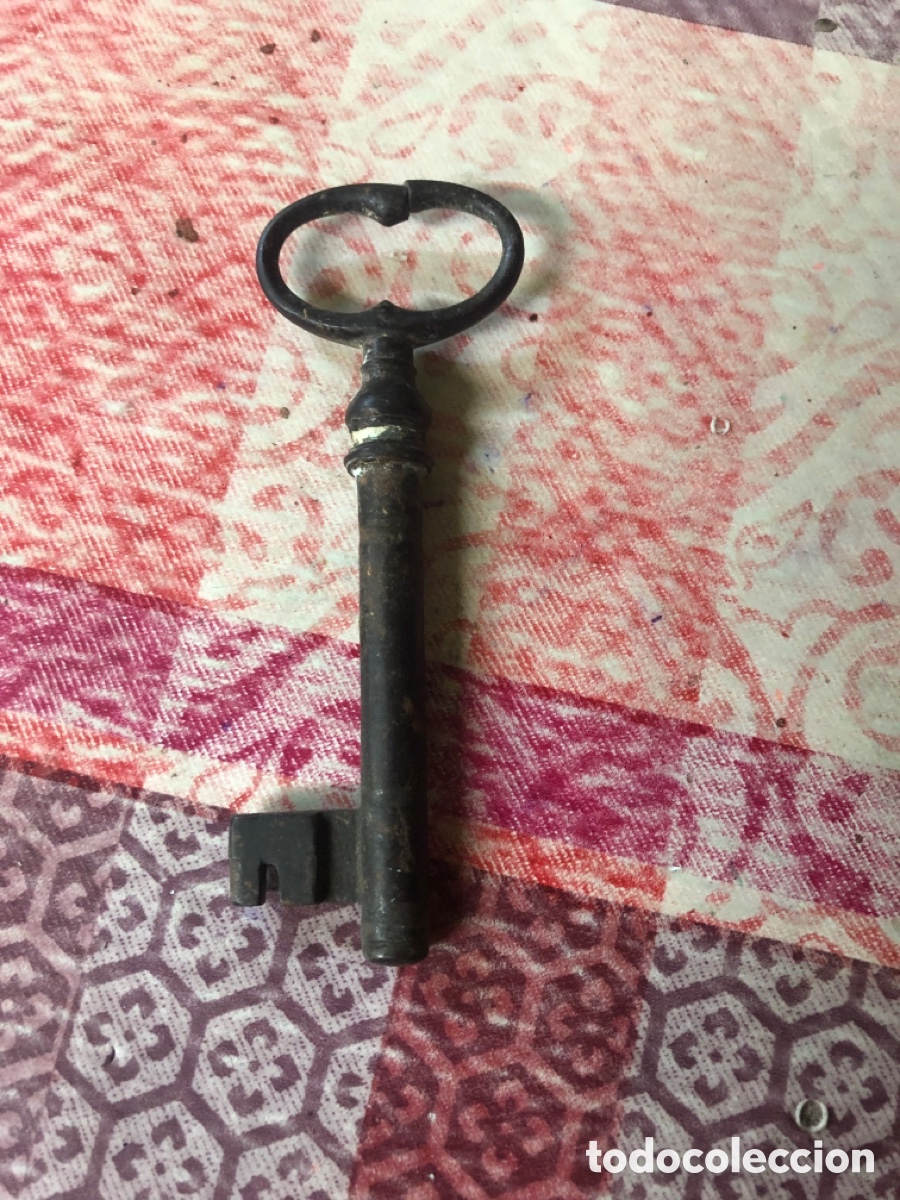 Antig&uuml;edades: Llave antigua de forja - Foto 1
