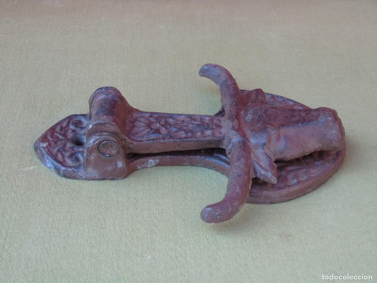 Antig&uuml;edades: ALDABA DE HIERRO CON CABEZA DE TORO. NO ANTIGUA - Foto 4