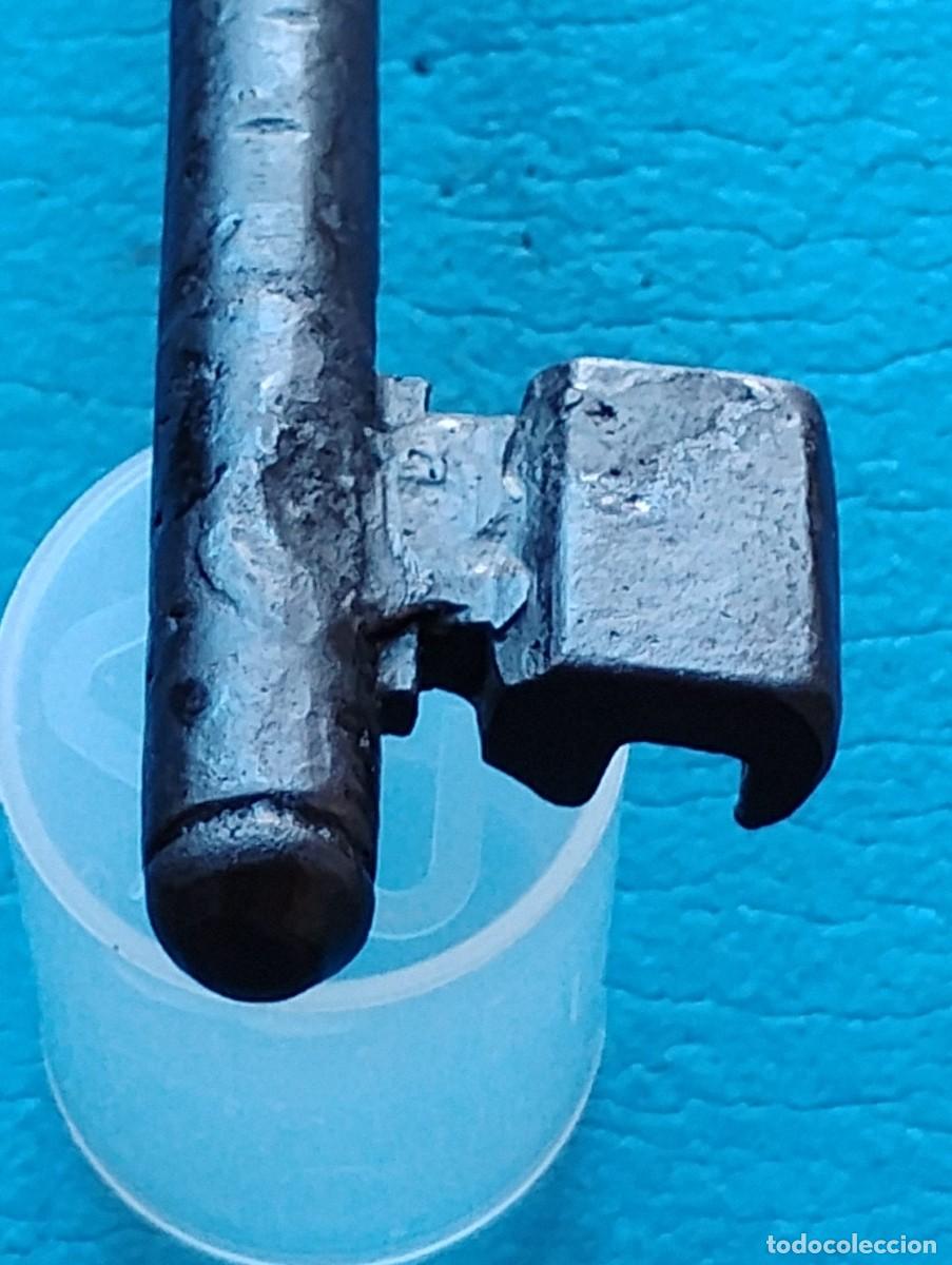 Antig&uuml;edades: ANTIGUA LLAVE DE HIERRO - Foto 3
