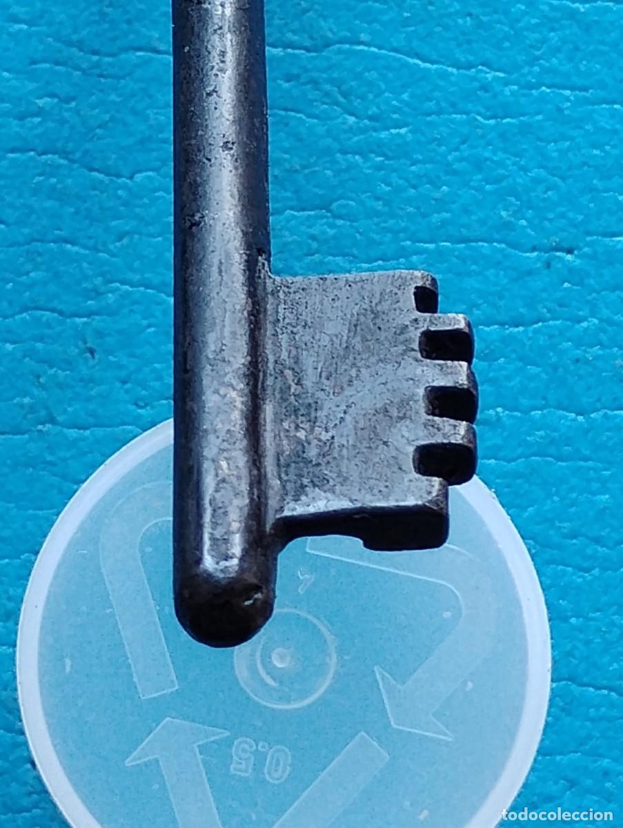 Antig&uuml;edades: ANTIGUA LLAVE DE HIERRO - Foto 3