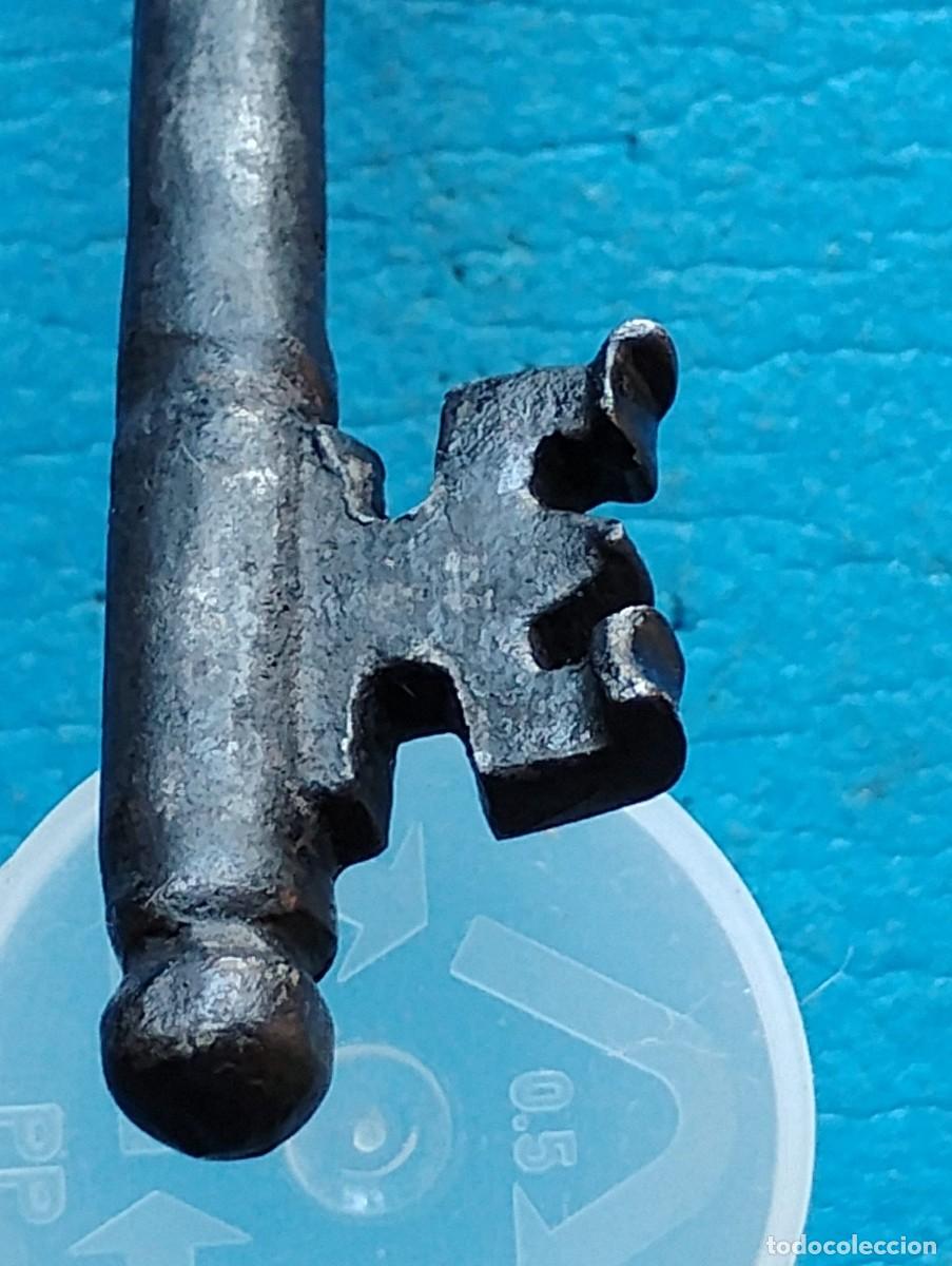 Antig&uuml;edades: ANTIGUA LLAVE DE HIERRO - Foto 3