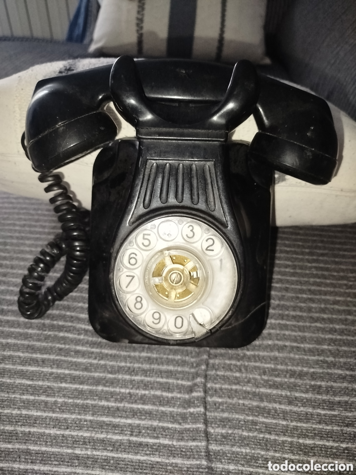 Tel&eacute;fonos: Tel&eacute;fono de baquelita - Foto 1