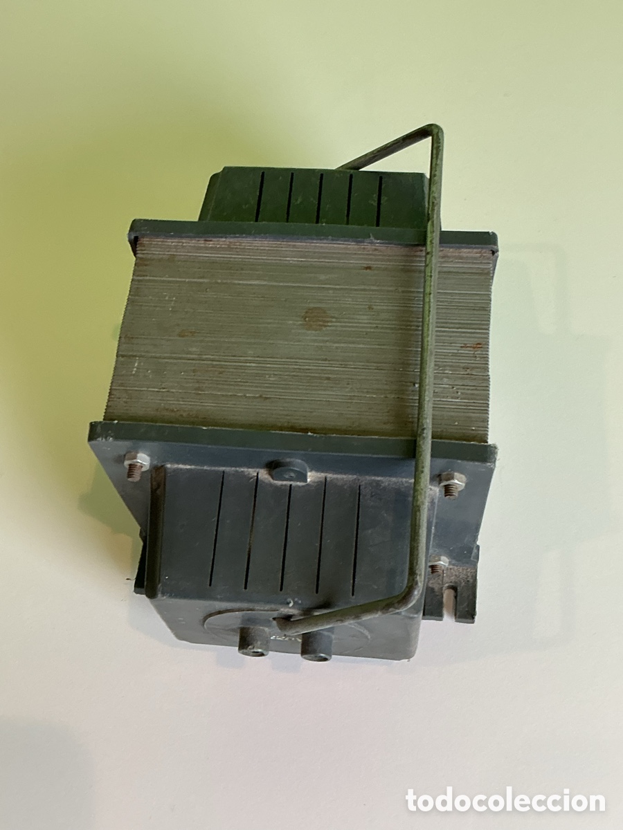 Antig&uuml;edades: Transformador el&eacute;ctrico 125/220V - Foto 4