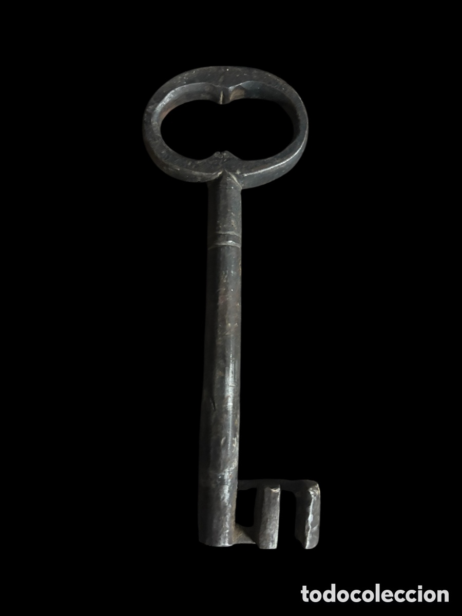 Antig&uuml;edades: Llave de forja antigua. - Foto 4