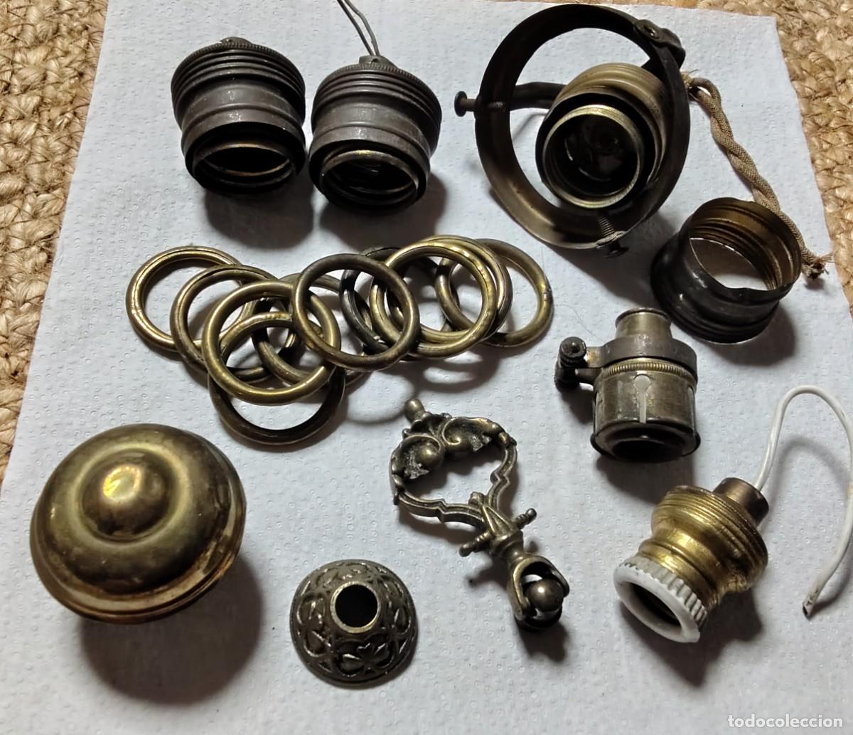 Antig&uuml;edades: Conjunto de piezas metalicas , - Foto 1