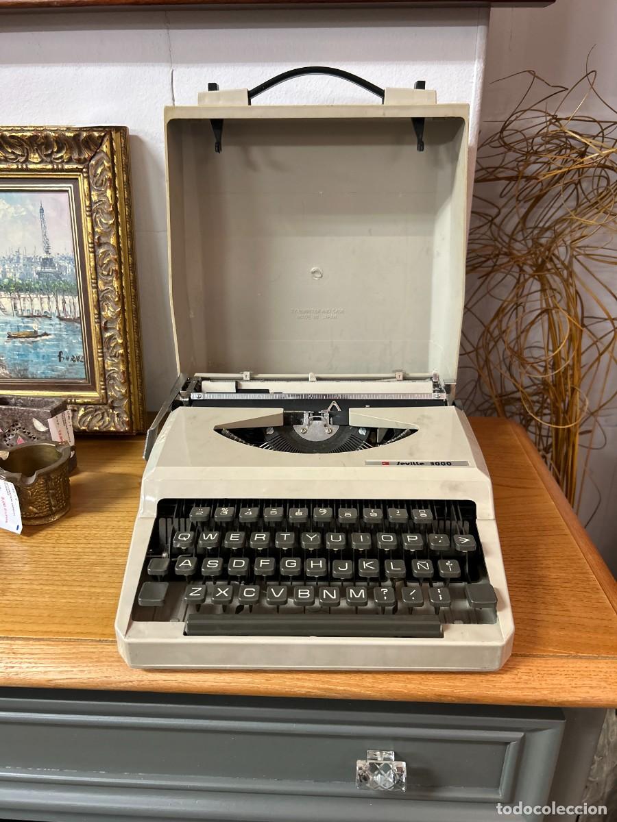 Antig&uuml;edades: M&aacute;quina de escribir Sevilla 3000 - Foto 3