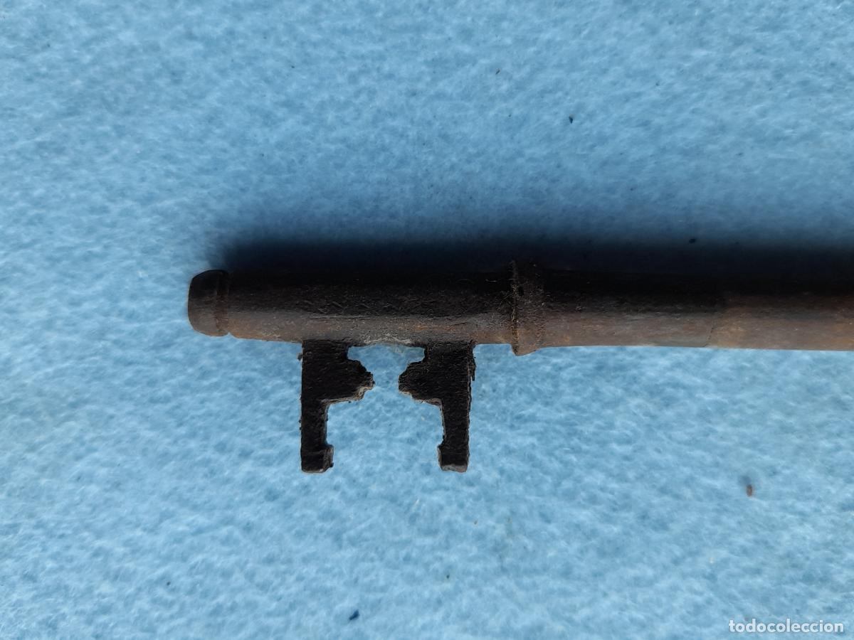 Antig&uuml;edades: Curiosa Llave Antigua de Forja. - Foto 4