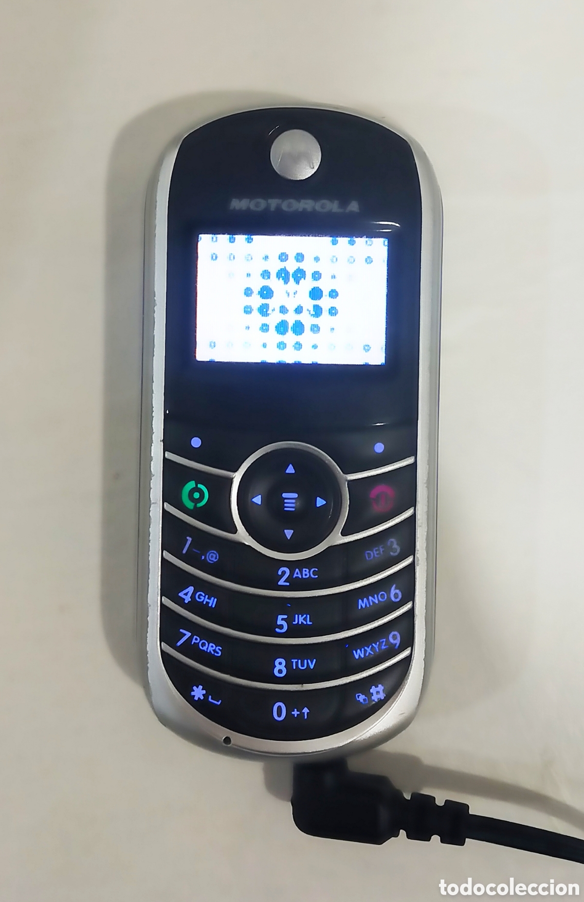 Tel&eacute;fonos: Tel&eacute;fono celular Motorola C139 Silver - Foto 6