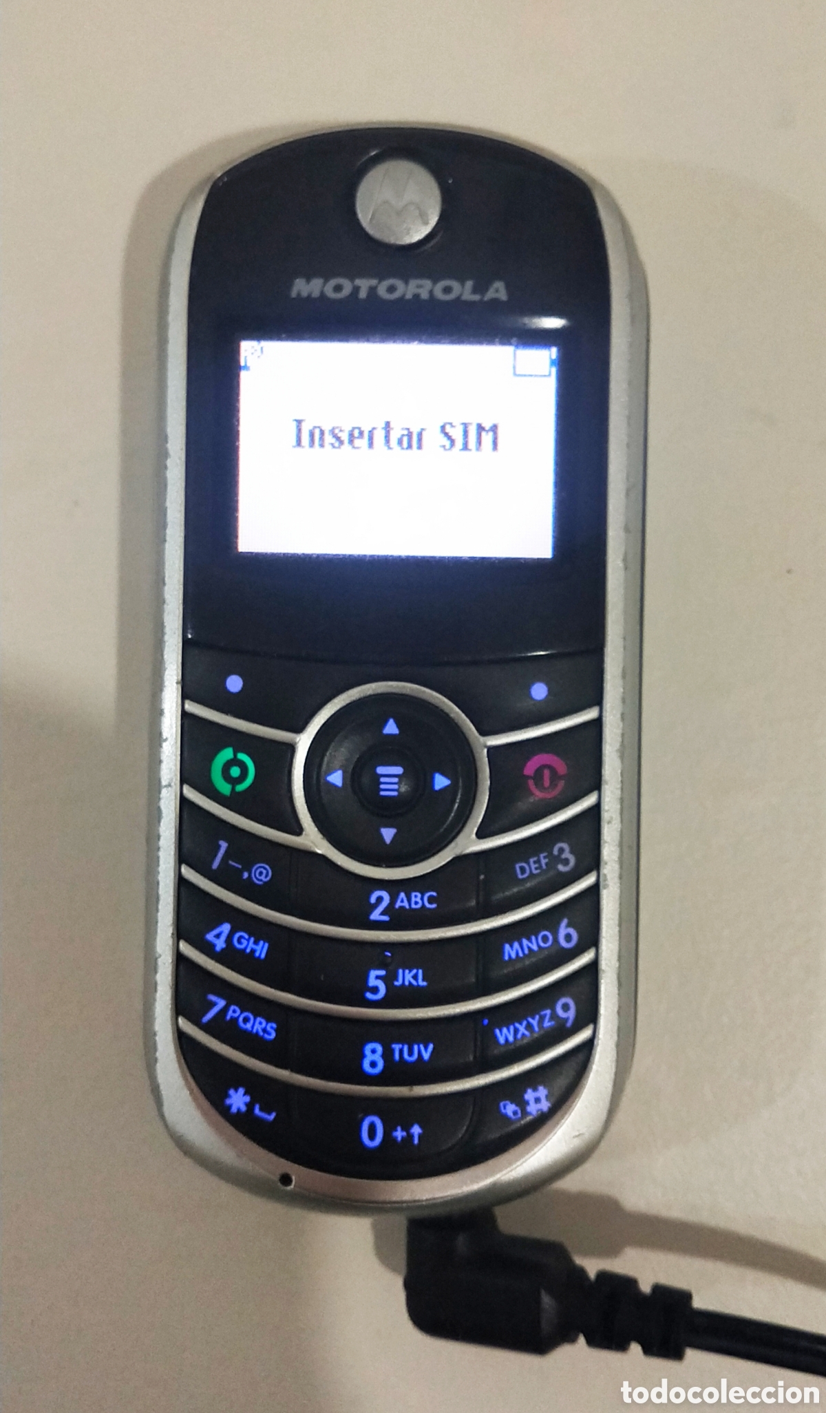 Tel&eacute;fonos: Tel&eacute;fono celular Motorola C139 Silver - Foto 7