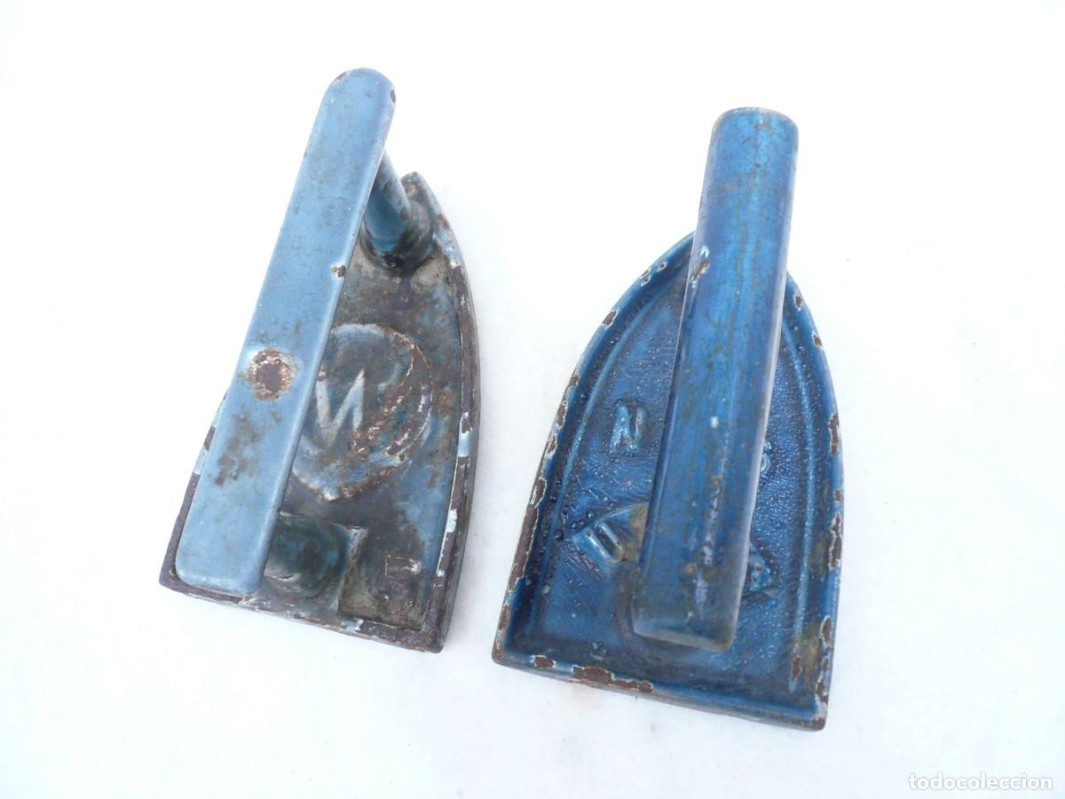 Antig&uuml;edades: PLANCHA DE HIERRO VIDRIADO FRANCESA. LOTE DE 2 - Foto 1
