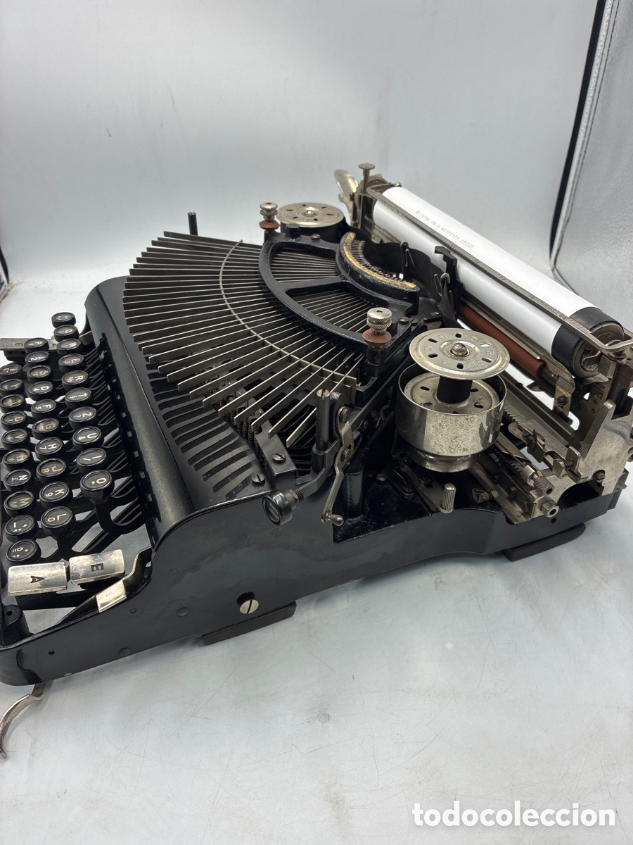 Antig&uuml;edades: M&aacute;quina de escribir ARCHO. - Foto 4