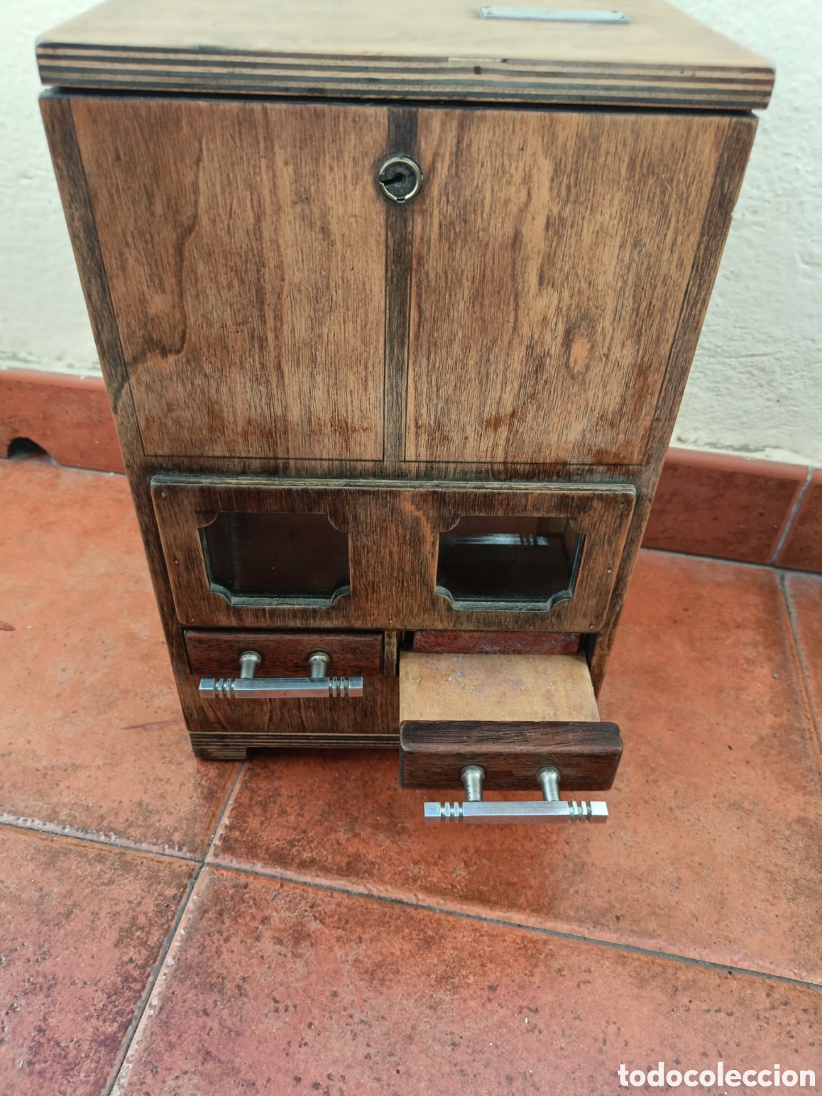 Antig&uuml;edades: ANTIGUA MAQUINA EXPENDEDORA DE TABACO - Foto 3