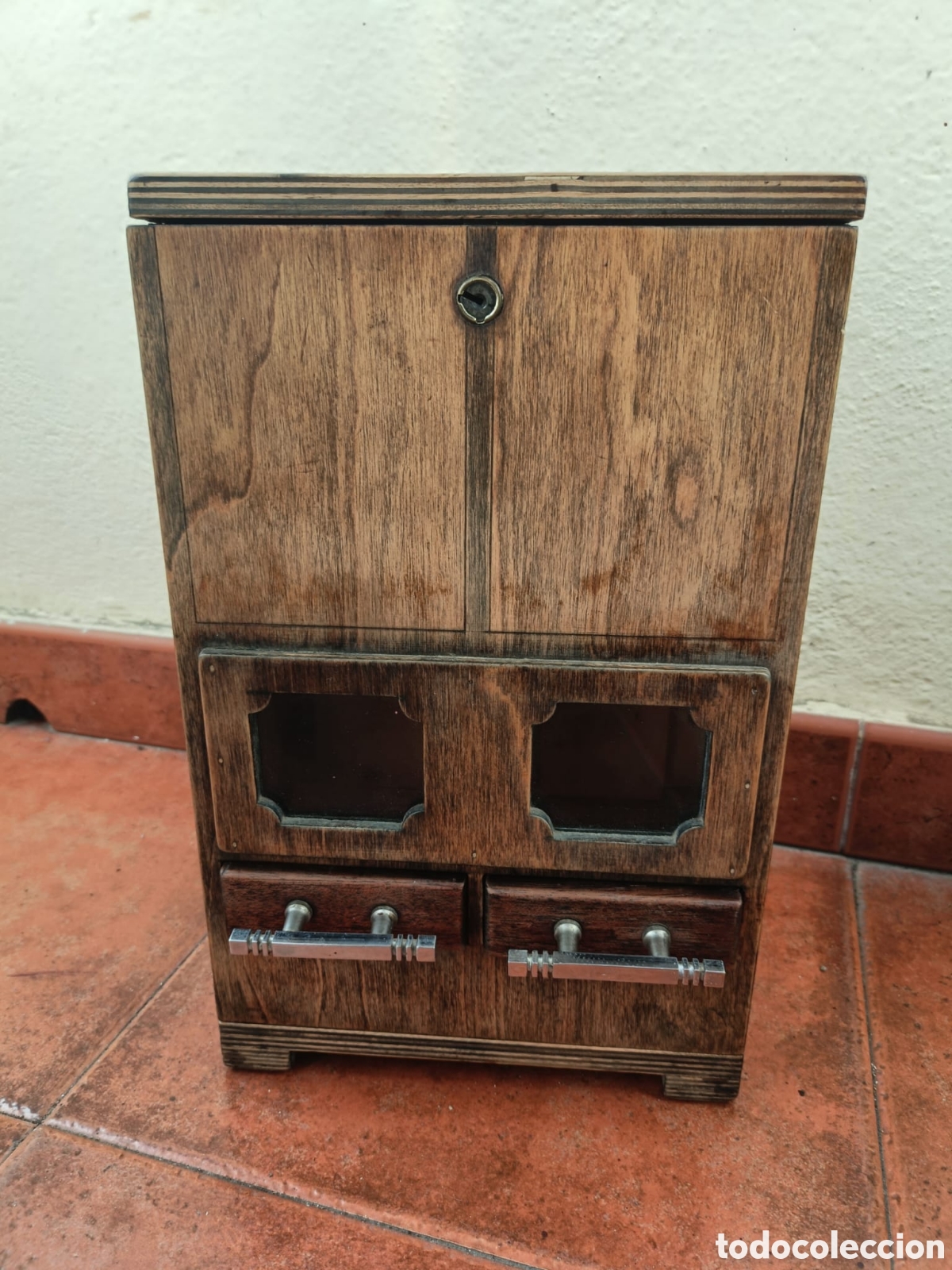 Antig&uuml;edades: ANTIGUA MAQUINA EXPENDEDORA DE TABACO - Foto 1
