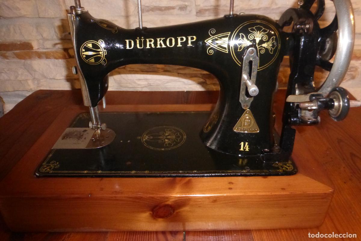 Antig&uuml;edades: ANTIGUA MAQUINA DE COSER D&Uuml;RKOPP - Foto 1