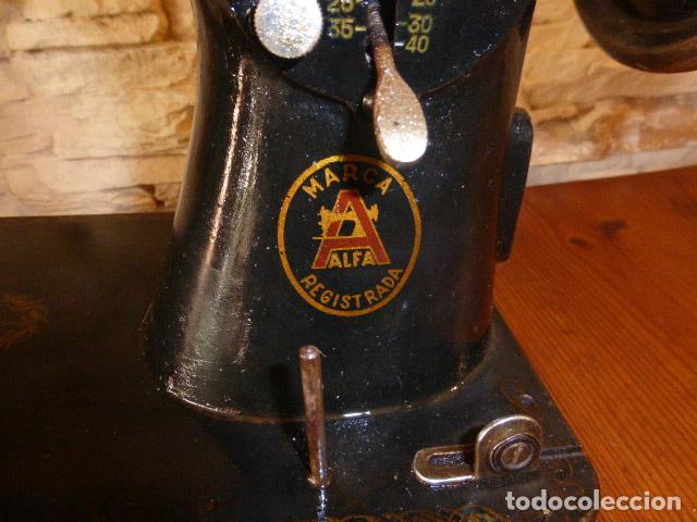 Antig&uuml;edades: ANTIGUA MAQUINA DE COSER ALFA - Foto 6