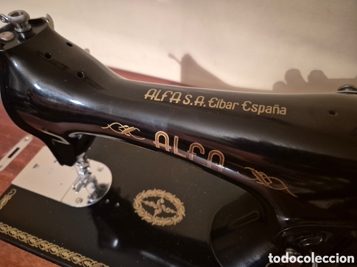 Antig&uuml;edades: M&aacute;quina de coser Alfa - Foto 4
