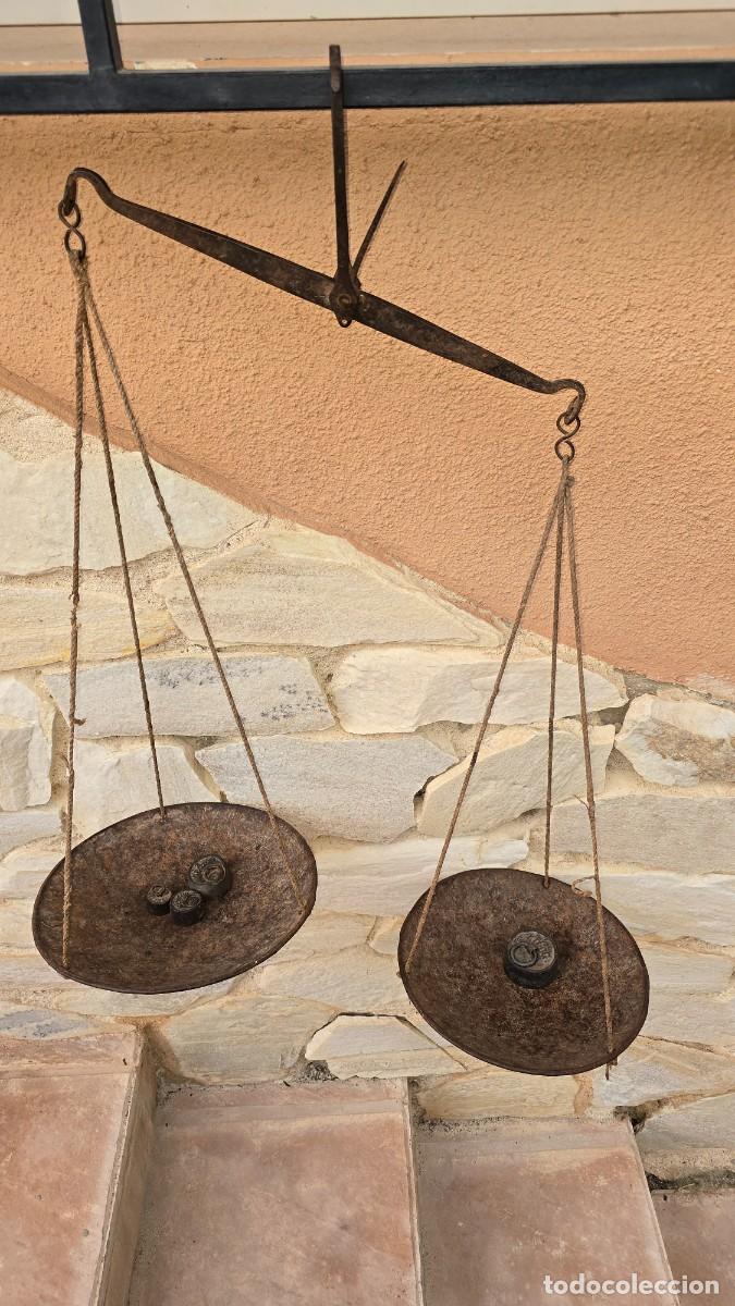 Antig&uuml;edades: Conjunto de balanzas antiguas - Foto 2