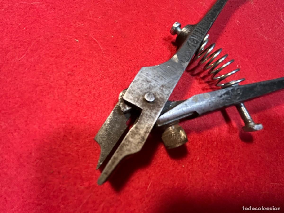 Antig&uuml;edades: Alicates triscador trabasierras - Foto 4