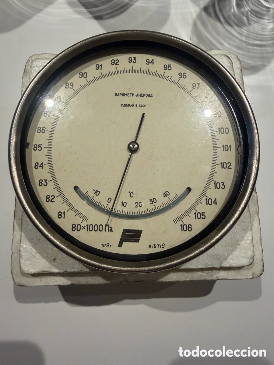 Antig&uuml;edades: Bar&oacute;metro Sovi&eacute;tico 1979 con Term&oacute;metro - Foto 2