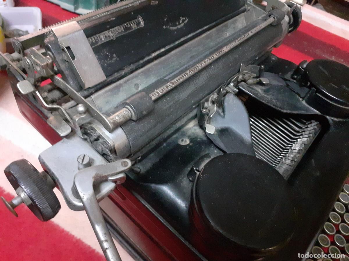 Antig&uuml;edades: Maquina de escribir Royal UK - Foto 7