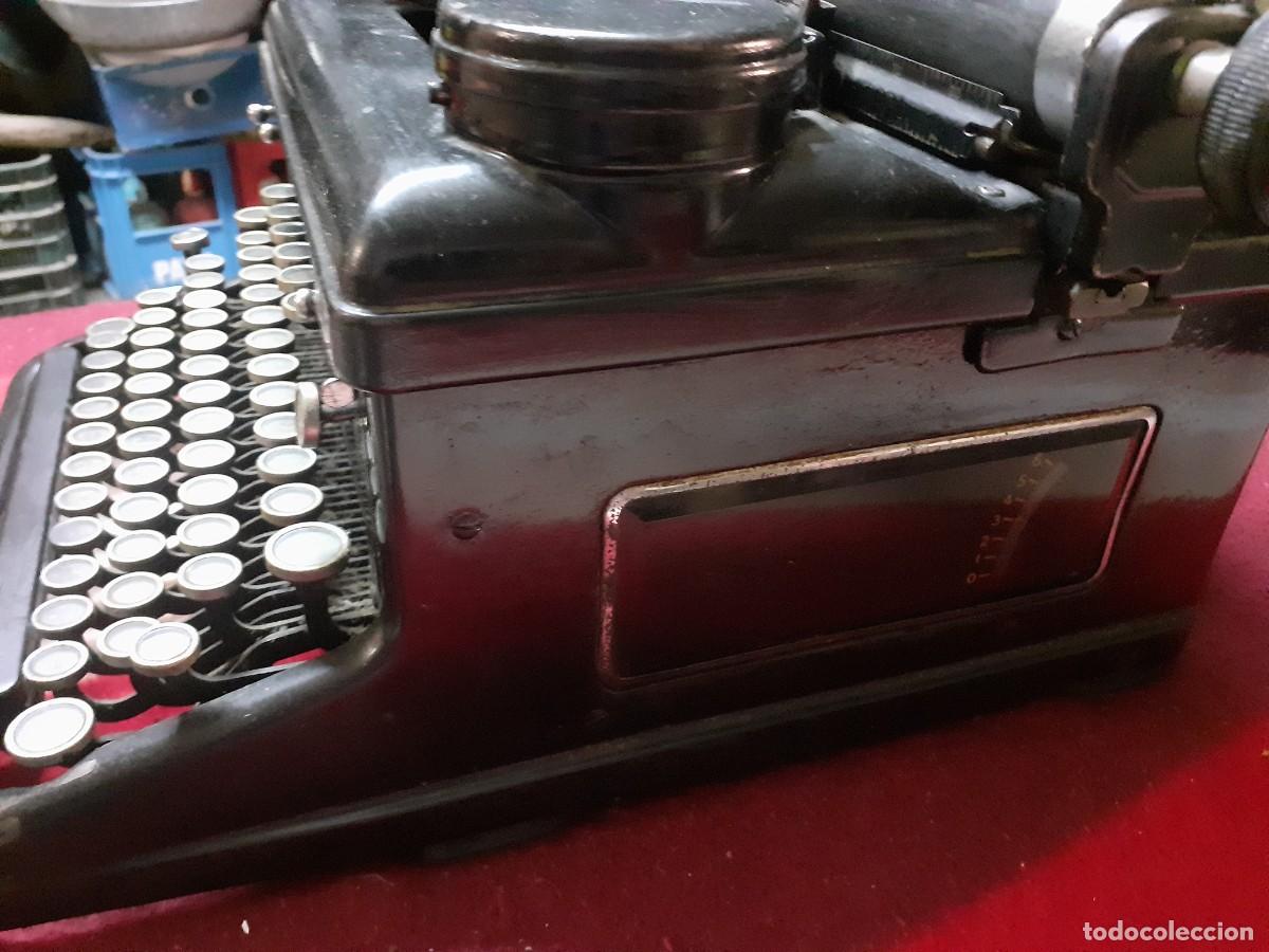 Antig&uuml;edades: Maquina de escribir Royal UK - Foto 8