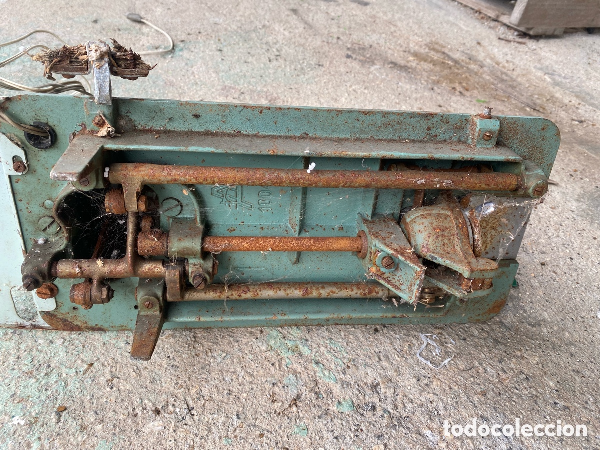 Antig&uuml;edades: Maquina de coser alfa - Foto 3