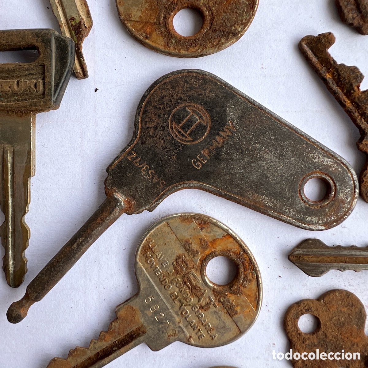Antig&uuml;edades: Lote de llaves antiguas - Foto 2