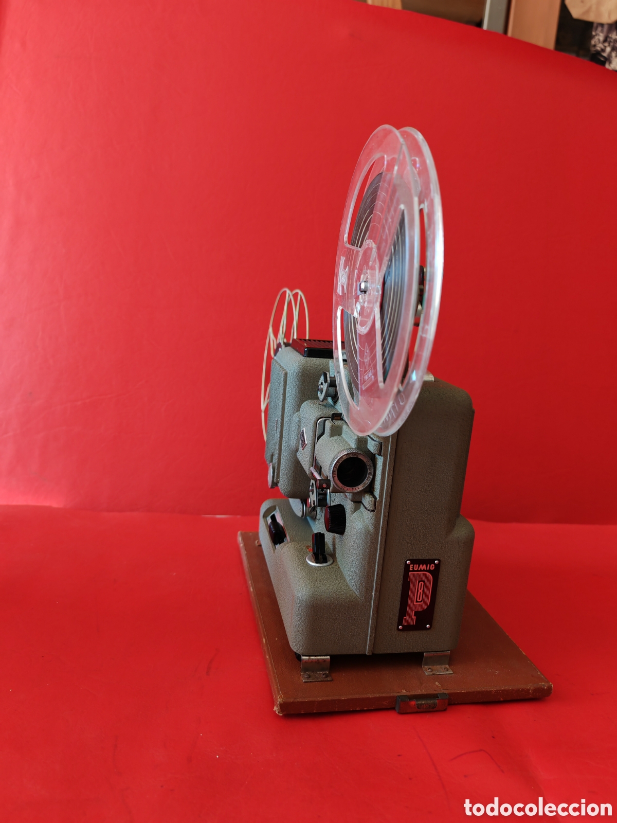 Antig&uuml;edades: Antiguo proyector EUMIG P8 - Foto 1