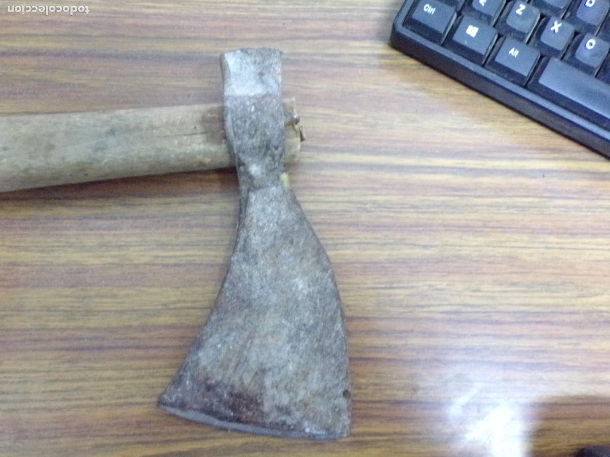 Antig&uuml;edades: ESTAMOS LIQUIDANDO. antigua hacha de forja con marca - Foto 5