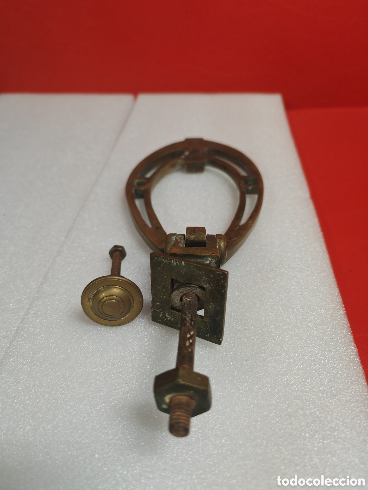 Antig&uuml;edades: Llamador de puerta en bronce, modernista - Foto 5