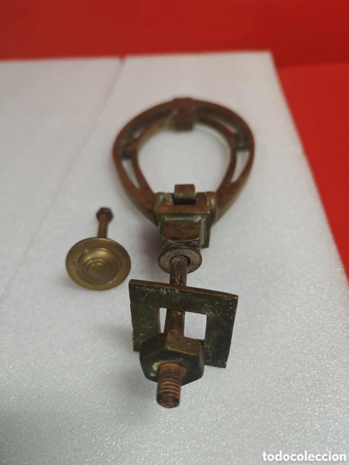 Antig&uuml;edades: Llamador de puerta en bronce, modernista - Foto 6