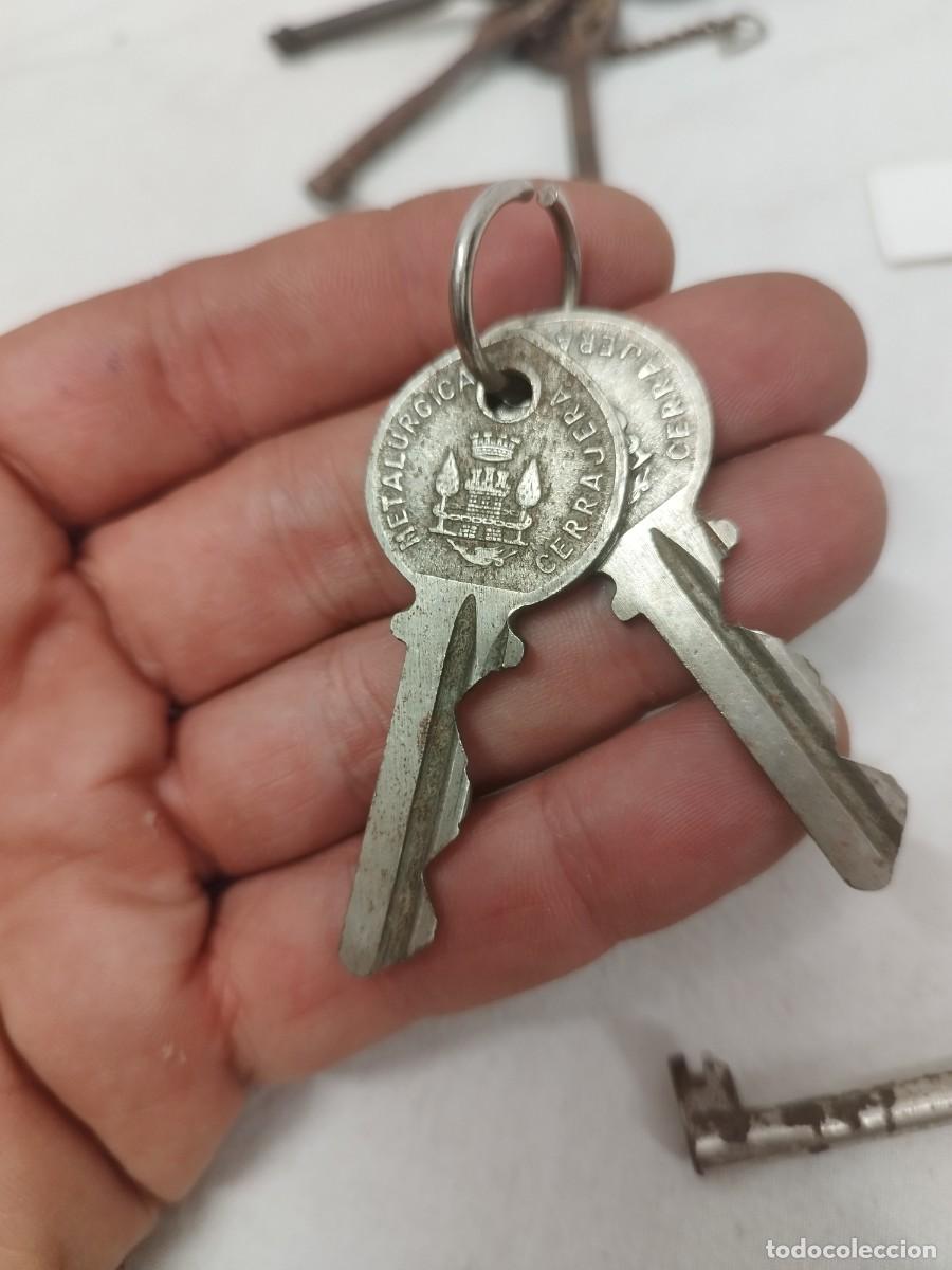 Antig&uuml;edades: Lote de 11 antiguas llaves - Foto 6
