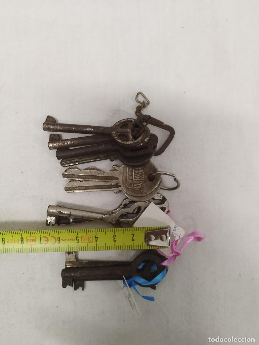 Antig&uuml;edades: Lote de 11 antiguas llaves - Foto 14