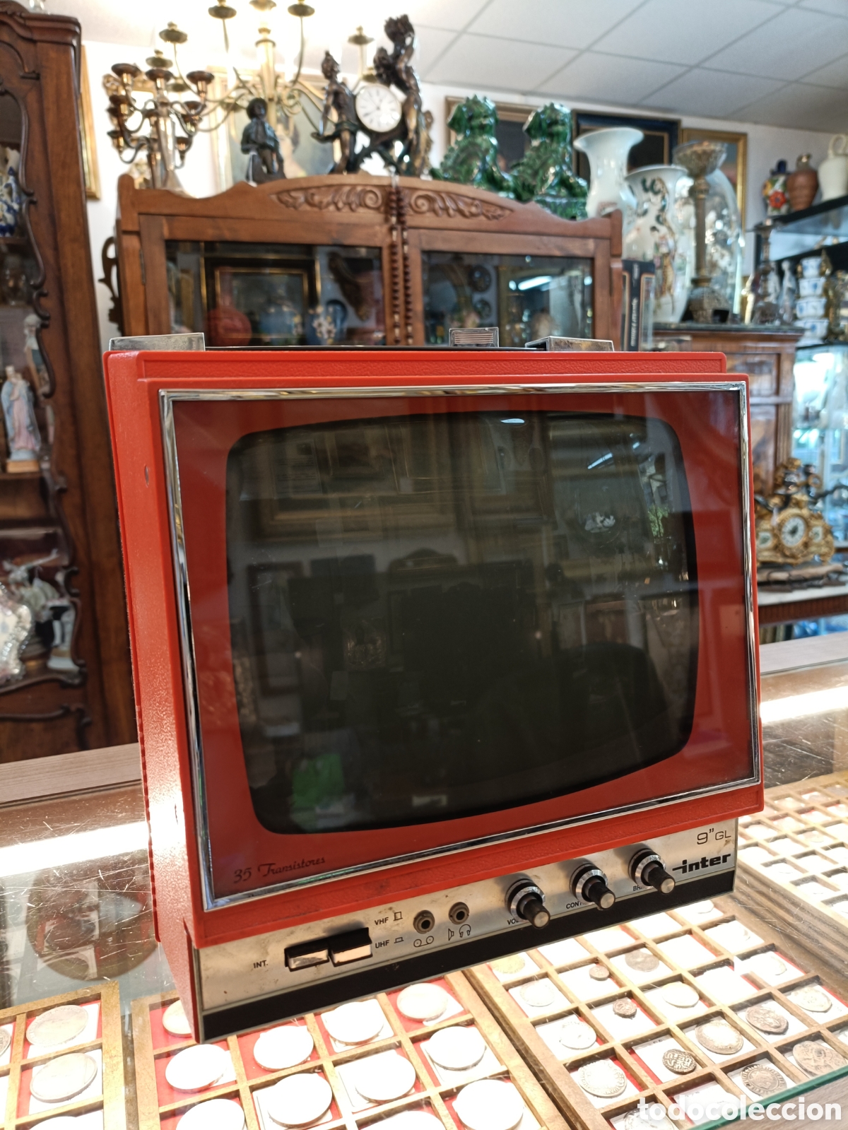 Antig&uuml;edades: Antigua televisi&oacute;n de viaje con fundar inter - Foto 2