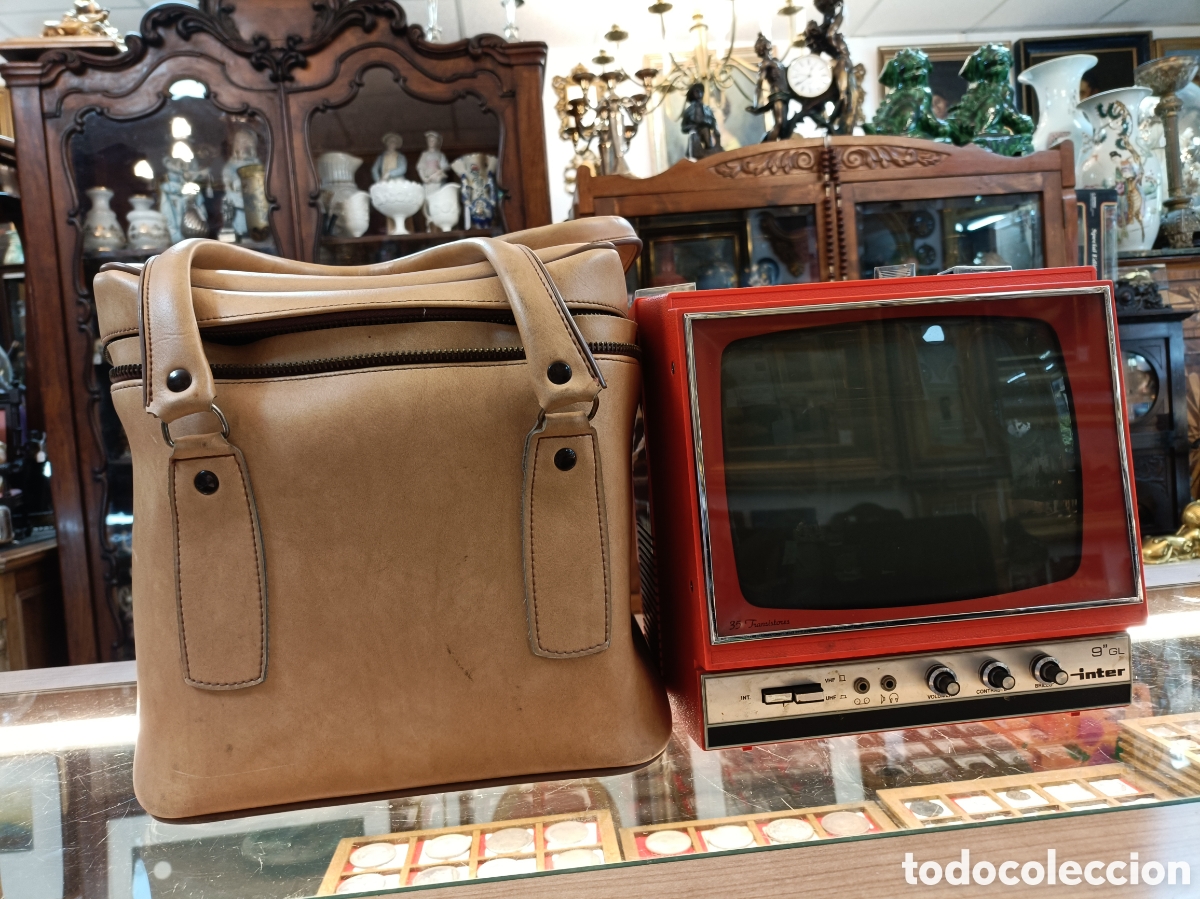 Antig&uuml;edades: Antigua televisi&oacute;n de viaje con fundar inter - Foto 1