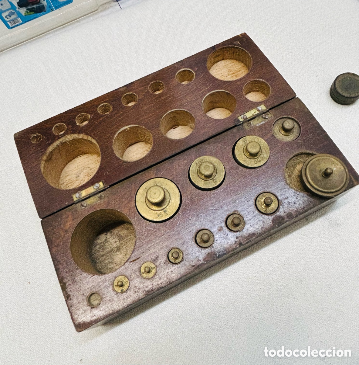 Antig&uuml;edades: Antiguo juego de 13 pesas - Foto 4