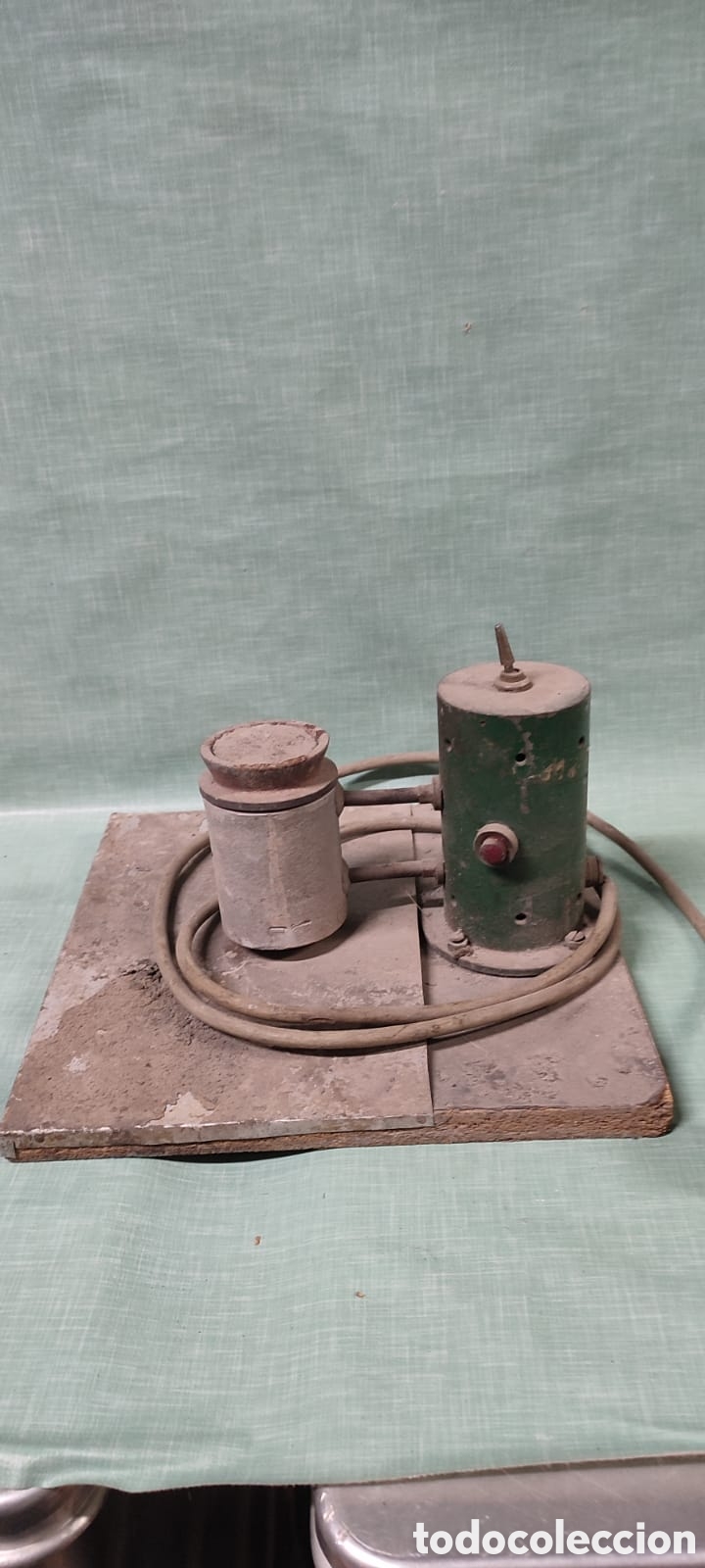 Antig&uuml;edades: Antiguo crisol fundidor para colada de esta&ntilde;o. Funcionando. - Foto 1