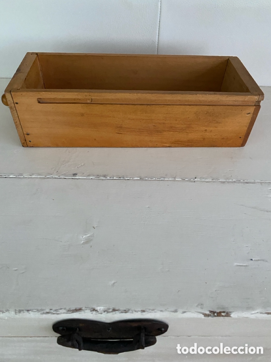 Antig&uuml;edades: Caj&oacute;n de madera, de m&aacute;quina de coser - Foto 5