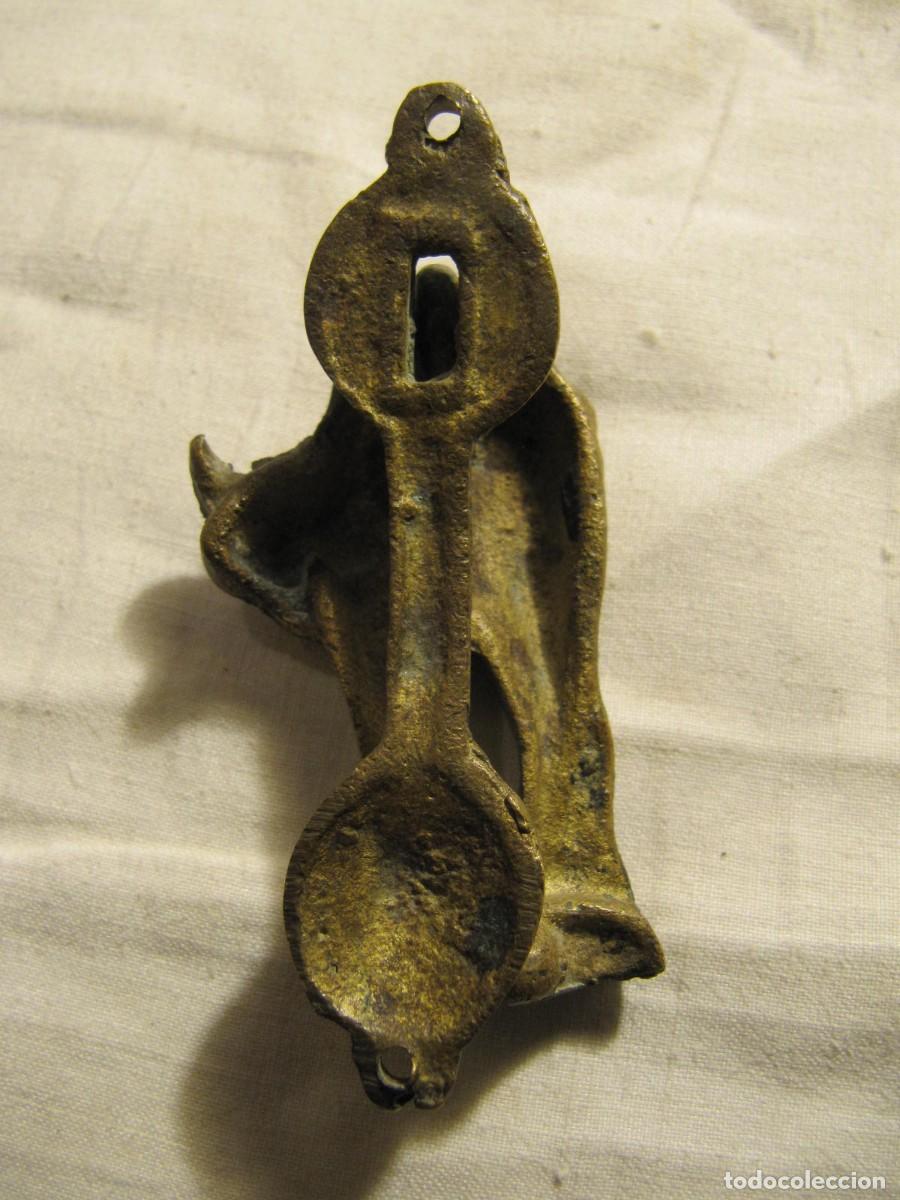 Antig&uuml;edades: PEQUE&Ntilde;A ALDABA DE BRONCE CON FORMA DE GATO - Foto 4