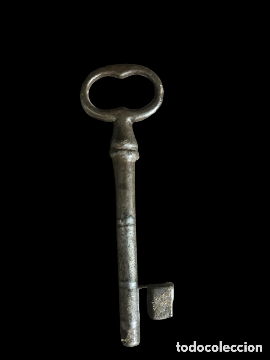 Antig&uuml;edades: Llave de forja antigua. - Foto 2