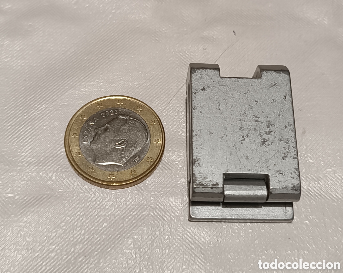 Antig&uuml;edades: MINI LUPA plegable, en aluminio, Cuenta hilos. - Foto 2