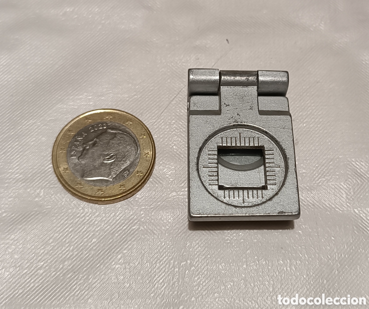 Antig&uuml;edades: MINI LUPA plegable, en aluminio, Cuenta hilos. - Foto 3
