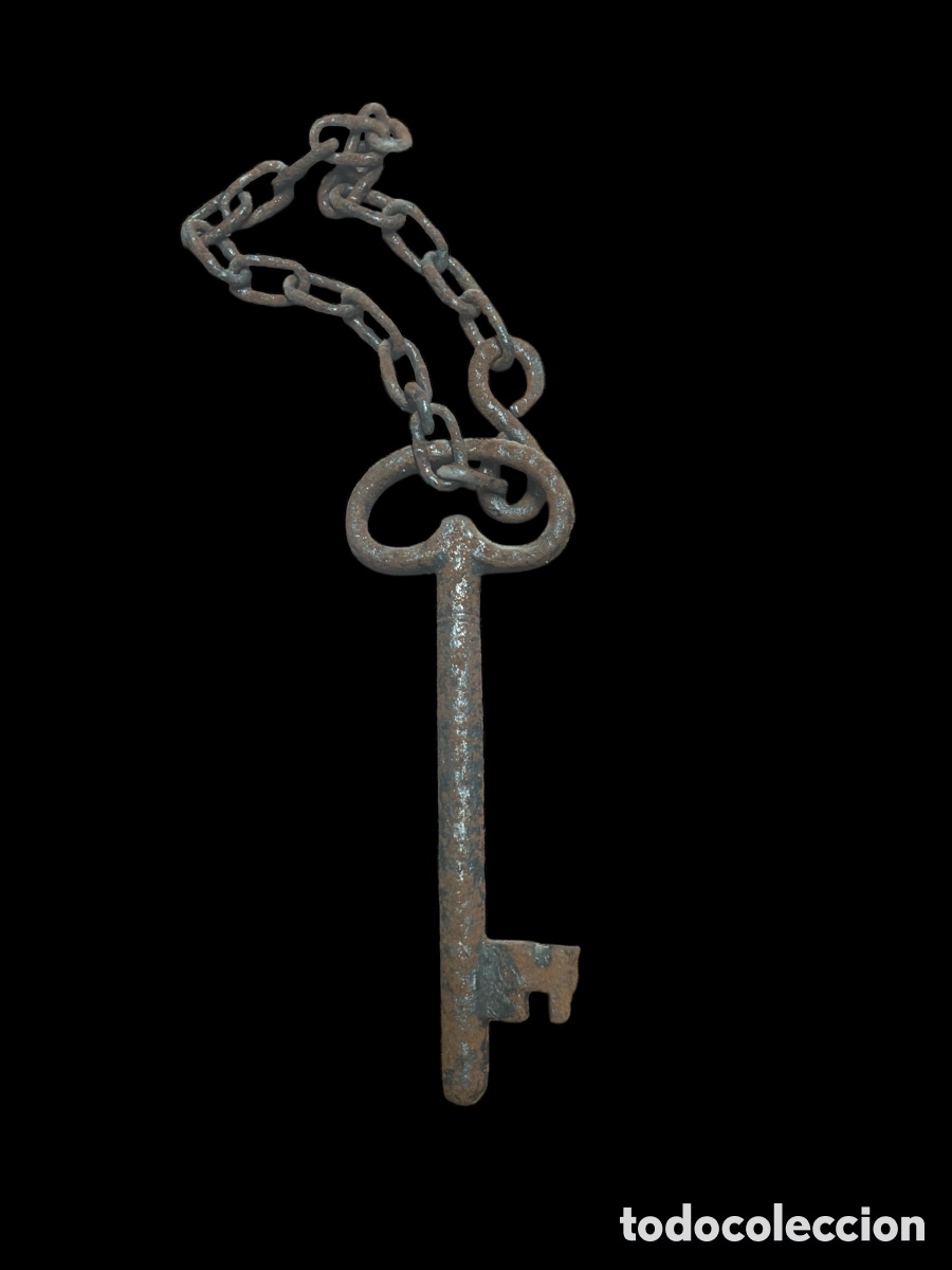 Antig&uuml;edades: Antigua llave de forja. - Foto 2