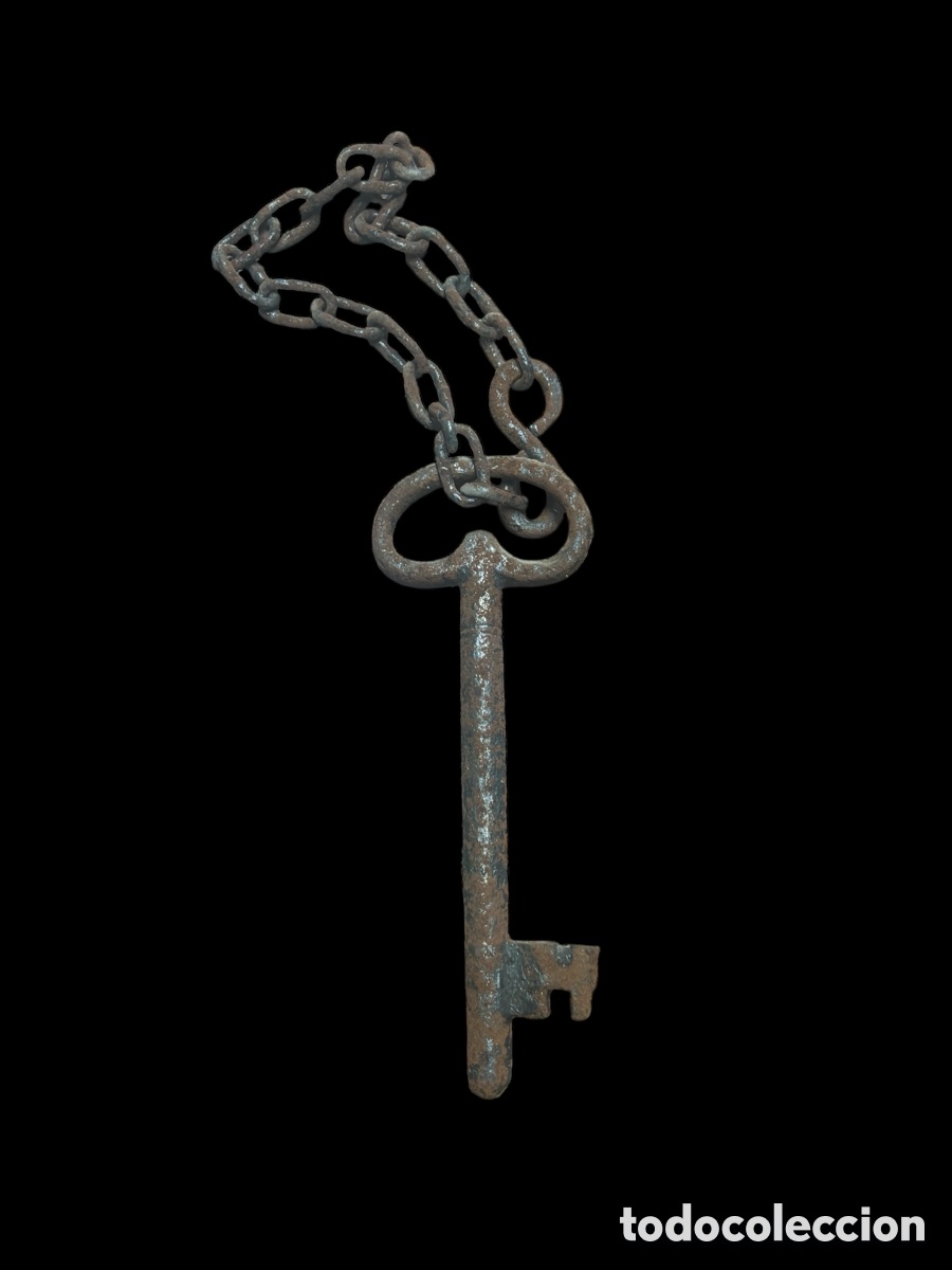 Antig&uuml;edades: Antigua llave de forja. - Foto 1