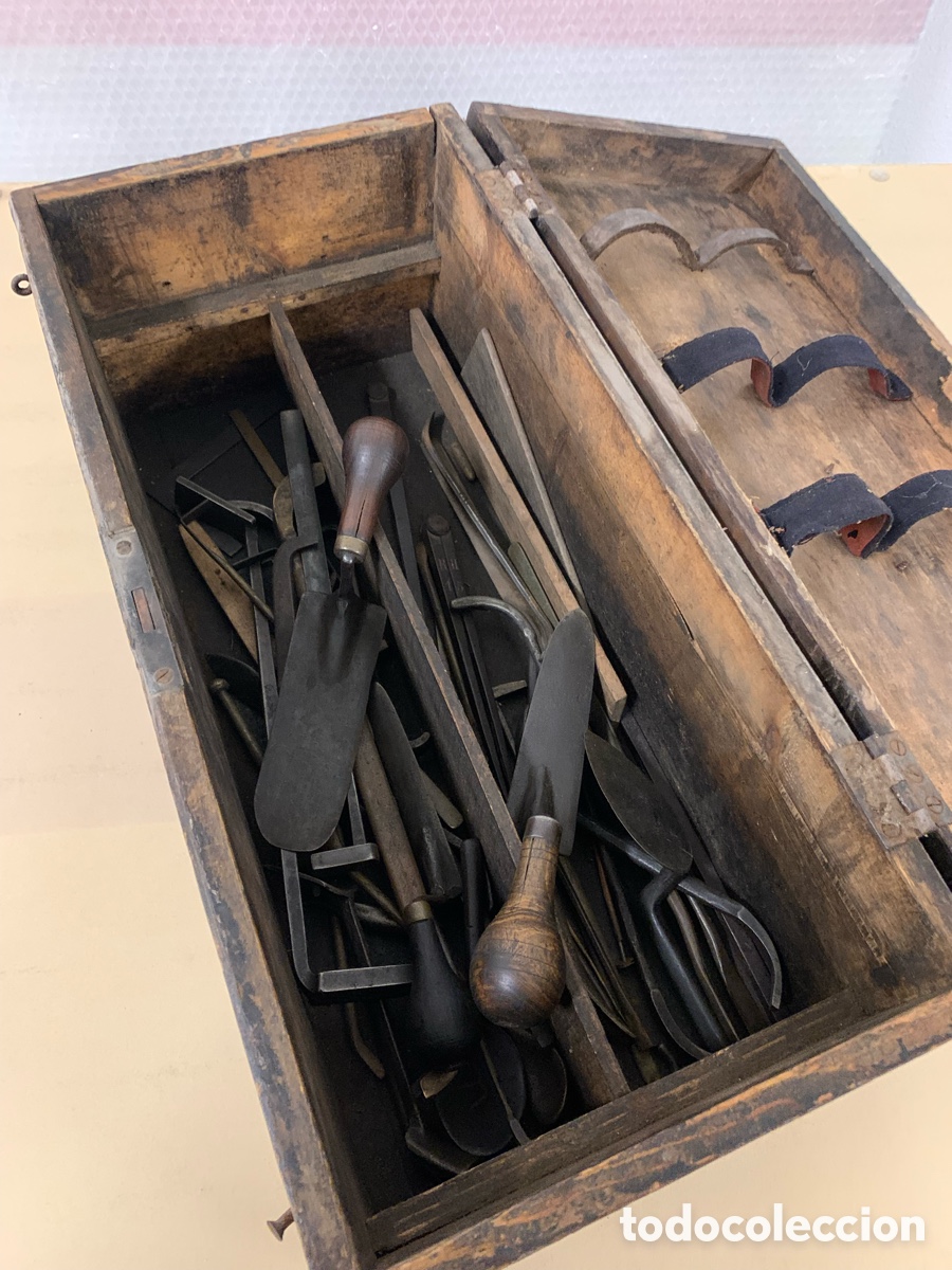 Antig&uuml;edades: Caja de herramientas moldes de fundici&oacute;n - Foto 1