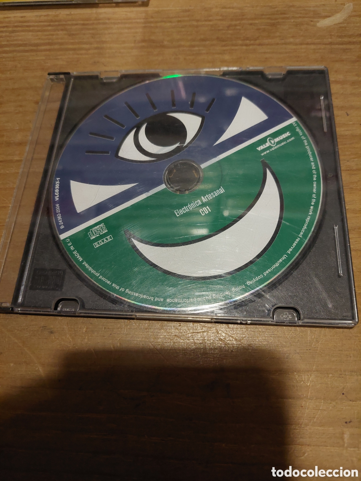 Antig&uuml;edades: COMPACT DISC ELETRONICA ARTESANAL 2004 - Foto 1