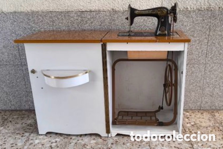 Antig&uuml;edades: M&aacute;quina de coser singer - Foto 3