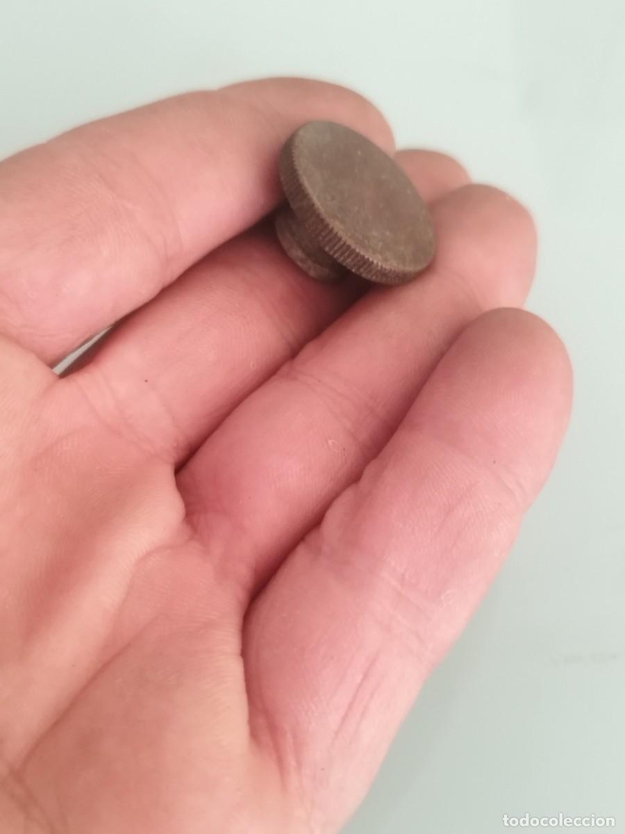 Antig&uuml;edades: Antigua tuerca moleteada. A identificar. - Foto 1
