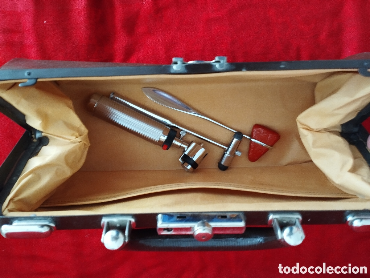 Antig&uuml;edades: Antiguo Malet&iacute;n y Material M&eacute;dico. - Foto 2